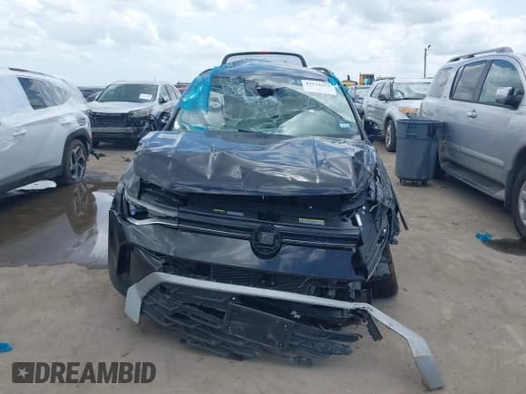 ✅ 2025 Volkswagen Taos S • VIN: 3VV5C7B28SM007462 • Lot: 42532352. Wystawiony na IAAI z przebiegiem 6 354 mil. Bezpłatny archiwum sprzedaży aukcyjnych z USA i szczegółowy raport historii pojazdu na DreamBid. Zdjęcie 13.