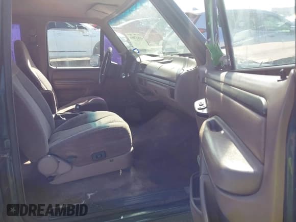 ✅ 1994 Ford F-150 • VIN: 1FTEX15N7RKA86291 • Lot: 41817091. Listed on IAAI with Not provided. Free auction sales archive from the USA and detailed vehicle history report at DreamBid. Image 5.
