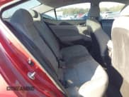 ✅ 2017 Hyundai Elantra Limited • VIN: 5NPD84LF4HH074568 • Lot: 43510309. Listed on IAAI with 134,034 mi. Free auction sales archive from the USA and detailed vehicle history report at DreamBid. Image 8.