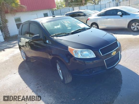 ✅ 2011 Chevrolet Aveo 1LT • VIN: KL1TD6DE1BB213015 • Lot: 41682737. Wystawiony na IAAI z przebiegiem 118 656 mil. Bezpłatny archiwum sprzedaży aukcyjnych z USA i szczegółowy raport historii pojazdu na DreamBid. Zdjęcie 1.