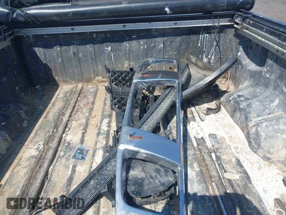 ✅ 2005 Nissan Titan LE • VIN: 1N6AA07B05N509859 • Lot: 42662424. Listed on IAAI with 252,000 mi. Free auction sales archive from the USA and detailed vehicle history report at DreamBid. Image 12.