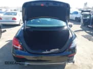 ✅ 2019 Mercedes-Benz E 300 • VIN: WDDZF4JB9KA587783 • Лот: 43296085. Опубликован ранее на IAAI с пробегом 103 739 миль. Бесплатный доступ к архиву аукционных продаж из США и подробный отчёт об истории автомобиля на DreamBid. Изображение 16.