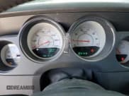 ✅ 2014 Dodge Challenger SXT • VIN: 2C3CDYAG5EH152973 • Lot: 89280385. Wystawiony na Copart z przebiegiem 166 770 mil. Bezpłatny archiwum sprzedaży aukcyjnych z USA i szczegółowy raport historii pojazdu na DreamBid. Zdjęcie 9.