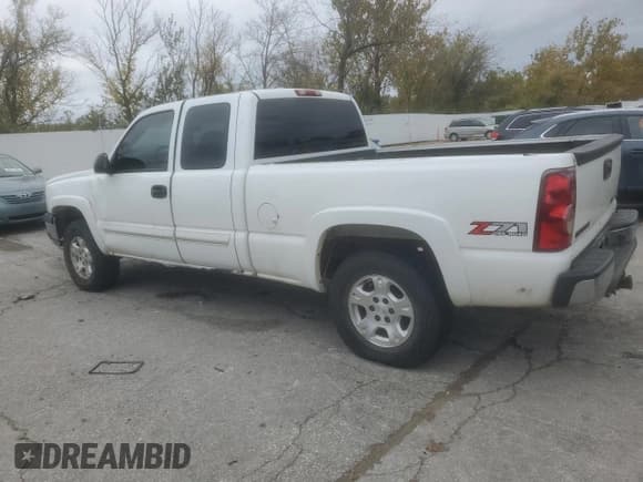 ✅ 2003 Chevrolet Silverado 1500 LS • VIN: 1GCEK19T23E370960 • Lot: 90586295. Listed on Copart with 281,731 mi. Free auction sales archive from the USA and detailed vehicle history report at DreamBid. Image 2.
