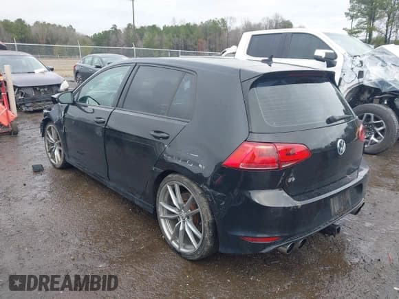 ✅ 2017 Volkswagen Golf R • VIN: WVWWF7AU2HW085645 • Lot: 41578705. Wystawiony na IAAI z przebiegiem 78 933 mil. Bezpłatny archiwum sprzedaży aukcyjnych z USA i szczegółowy raport historii pojazdu na DreamBid. Zdjęcie 3.