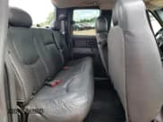 ✅ 2006 Chevrolet Silverado 2500HD Work Truck • VIN: 1GCHK29U76E204899 • Lot: 58864745. Wystawiony na Copart z przebiegiem Nie podano. Bezpłatny archiwum sprzedaży aukcyjnych z USA i szczegółowy raport historii pojazdu na DreamBid. Zdjęcie 10.