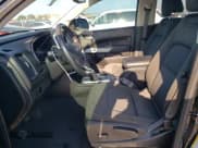 ✅ 2019 Chevrolet Colorado 2WD LT • VIN: 1GCGSCEN0K1136222 • Лот: 66406504. Опубликован ранее на Copart с пробегом 54 817 миль. Бесплатный доступ к архиву аукционных продаж из США и подробный отчёт об истории автомобиля на DreamBid. Изображение 7.