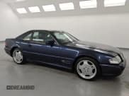✅ 1998 Mercedes-Benz SL 500 • VIN: WDBFA67F0WF167581 • Lot: 85563485. Wystawiony na Copart z przebiegiem 118 470 mil. Bezpłatny archiwum sprzedaży aukcyjnych z USA i szczegółowy raport historii pojazdu na DreamBid. Zdjęcie 4.