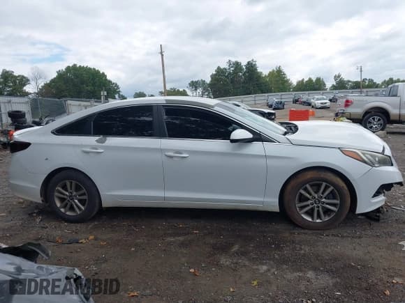 ✅ 2016 Hyundai Sonata SE • VIN: 5NPE24AF1GH312657 • Лот: 43331092. Опубликован ранее на IAAI с пробегом 149 737 миль. Бесплатный доступ к архиву аукционных продаж из США и подробный отчёт об истории автомобиля на DreamBid. Изображение 13.