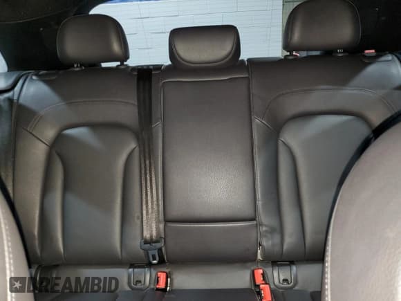 ✅ 2016 Audi Q3 Prestige • VIN: WA1GFCFS4GR017004 • Lot: 54361035. Listed on Copart with 99,121 mi. Free auction sales archive from the USA and detailed vehicle history report at DreamBid. Image 10.