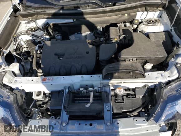 ✅ 2020 Mitsubishi Outlander ES • VIN: JA4AZ3A33LZ047778 • Lot: 90891635. Wystawiony na Copart z przebiegiem 39 560 mil. Bezpłatny archiwum sprzedaży aukcyjnych z USA i szczegółowy raport historii pojazdu na DreamBid. Zdjęcie 12.