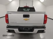 ✅ 2018 Chevrolet Colorado 2WD Work Truck • VIN: 1GCGSBEA0J1244345 • Лот: 87052145. Опубликован ранее на Copart с пробегом 76 768 миль. Бесплатный доступ к архиву аукционных продаж из США и подробный отчёт об истории автомобиля на DreamBid. Изображение 6.