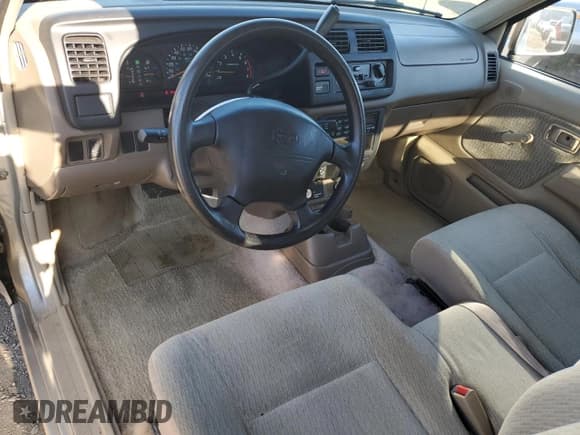 ✅ 2000 Nissan Frontier XE • VIN: 1N6DD26S4YC340673 • Lot: 92228425. Wystawiony na Copart z przebiegiem 113 656 mil. Bezpłatny archiwum sprzedaży aukcyjnych z USA i szczegółowy raport historii pojazdu na DreamBid. Zdjęcie 8.