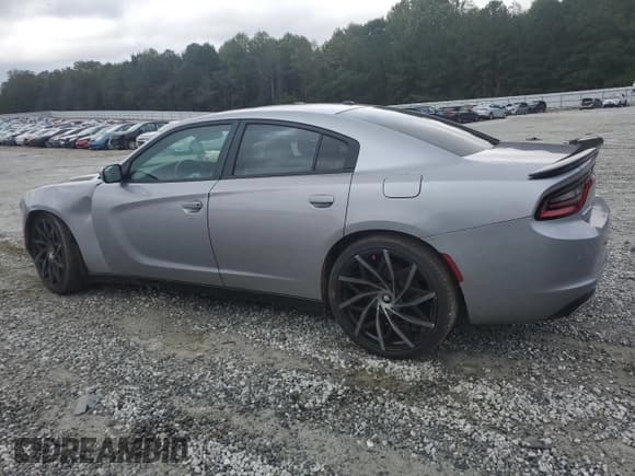 ✅ 2016 Dodge Charger SE • VIN: 2C3CDXBG5GH302804 • Lot: 82253325. Listed on Copart with 177,577 mi. Free auction sales archive from the USA and detailed vehicle history report at DreamBid. Image 2.