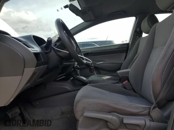 ✅ 2008 Honda Civic DX-G • VIN: 2HGFA16408H103015 • Lot: 54240125. Listed on Copart with 343,217 mi. Free auction sales archive from the USA and detailed vehicle history report at DreamBid. Image 7.