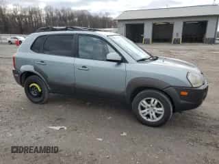 2007 Hyundai Tucson SE z VIN KM8JN72D47U624624, wystawiony jako Copart lot #84824454 z przebiegiem 226 361 mil mil oraz Szkoda całkowita • Salvage title. Historia ofert i sprzedaży dostępna na DreamBid. Obrazek 4.