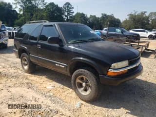 ✅ 2005 Chevrolet Blazer • VIN: 1GNCS18X25K110288 • Lot: 70339465. Wystawiony na Copart z przebiegiem 201 161 mil. Bezpłatny archiwum sprzedaży aukcyjnych z USA i szczegółowy raport historii pojazdu na DreamBid. Zdjęcie 4.