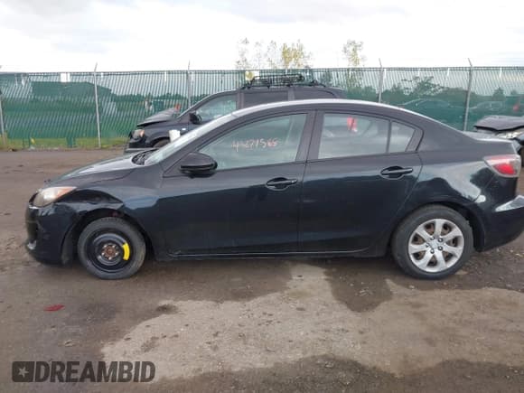 ✅ 2013 Mazda 3 i SV • VIN: JM1BL1TG4D1767462 • Lot: 43279588. Listed on IAAI with 166,143 mi. Free auction sales archive from the USA and detailed vehicle history report at DreamBid. Image 14.