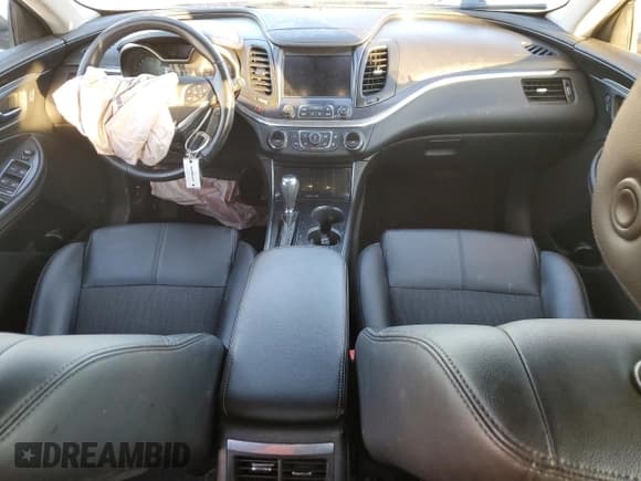 ✅ 2017 Chevrolet Impala LT • VIN: 2G1105SA8H9169376 • Лот: 79910773. Опубликован ранее на Copart с пробегом 150 235 миль. Бесплатный доступ к архиву аукционных продаж из США и подробный отчёт об истории автомобиля на DreamBid. Изображение 8.