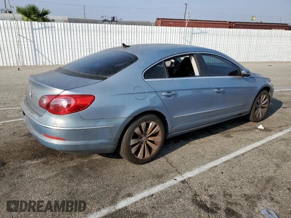 ✅ 2009 Volkswagen CC • VIN: WVWML93C19E547829 • Лот: 71481094. Опубликован ранее на Copart с пробегом 159 341 миль. Бесплатный доступ к архиву аукционных продаж из США и подробный отчёт об истории автомобиля на DreamBid. Изображение 3.