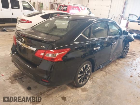 ✅ 2018 Nissan Sentra SV • VIN: 3N1AB7AP2JY203369 • Lot: 43387119. Wystawiony na IAAI z przebiegiem 66 251 mil. Bezpłatny archiwum sprzedaży aukcyjnych z USA i szczegółowy raport historii pojazdu na DreamBid. Zdjęcie 4.