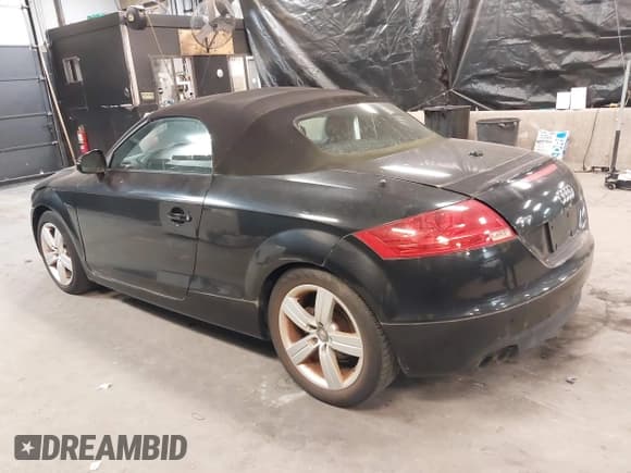 ✅ 2008 Audi TT 2.0T • VIN: TRUMF38J881043270 • Lot: 41297359. Listed on IAAI with 93,495 mi. Free auction sales archive from the USA and detailed vehicle history report at DreamBid. Image 3.