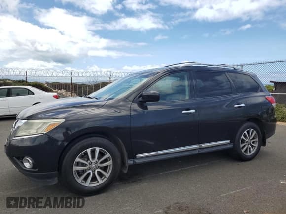 ✅ 2014 Nissan Pathfinder SL • VIN: 5N1AR2MN4EC681227 • Lot: 60925795. Listed on Copart with 103,665 mi. Free auction sales archive from the USA and detailed vehicle history report at DreamBid. Image 1.