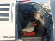 ✅ 1997 Chevrolet Silverado 1500 • VIN: 2GBEC19R2V1116045 • Lot: 43708087. Wystawiony na IAAI z przebiegiem 176 084 mil. Bezpłatny archiwum sprzedaży aukcyjnych z USA i szczegółowy raport historii pojazdu na DreamBid. Zdjęcie 5.