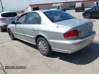 ✅ 2004 Hyundai Sonata • VIN: KMHWF25H04A033563 • Lot: 42459177. Wystawiony na IAAI z przebiegiem 203 462 mil. Bezpłatny archiwum sprzedaży aukcyjnych z USA i szczegółowy raport historii pojazdu na DreamBid. Zdjęcie 3.