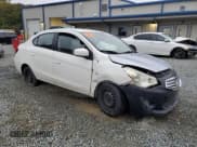 ✅ 2018 Mitsubishi Mirage ES • VIN: ML32F3FJ7JHF03932 • Lot: 82780785. Wystawiony na Copart z przebiegiem 108 950 mil. Bezpłatny archiwum sprzedaży aukcyjnych z USA i szczegółowy raport historii pojazdu na DreamBid. Zdjęcie 4.