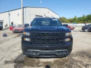 ✅ 2021 Chevrolet Silverado 1500 Custom • VIN: 1GCPWBEKXMZ249555 • Lot: 74961614. Wystawiony na Copart z przebiegiem 83 622 mil. Bezpłatny archiwum sprzedaży aukcyjnych z USA i szczegółowy raport historii pojazdu na DreamBid. Zdjęcie 5.
