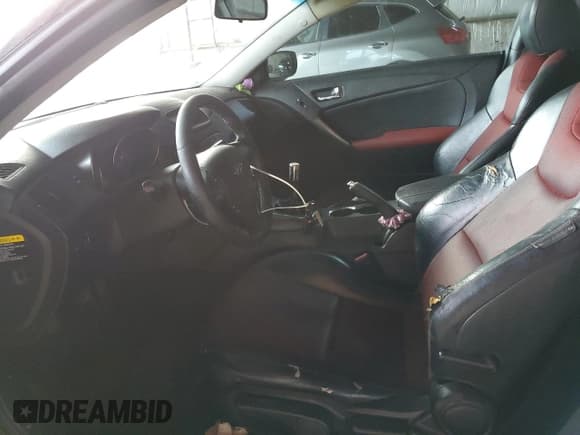 ✅ 2012 Hyundai Genesis Coupe Premium • VIN: KMHHT6KD6CU072911 • Lot: 93597305. Listed on Copart with 165,394 mi. Free auction sales archive from the USA and detailed vehicle history report at DreamBid. Image 7.