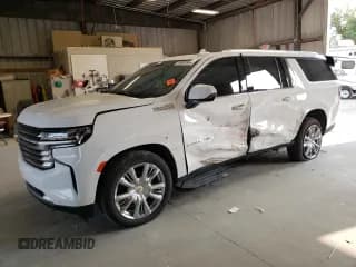 ✅ 2023 Chevrolet Suburban High Country • VIN: 1GNSKGKLXPR464848 • Lot: 70487304. Wystawiony na Copart z przebiegiem 27 039 mil. Bezpłatny archiwum sprzedaży aukcyjnych z USA i szczegółowy raport historii pojazdu na DreamBid. Zdjęcie 1.