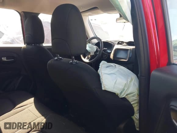 ✅ 2021 Jeep Renegade Jeepster • VIN: ZACNJDAB8MPM44251 • Lot: 41883917. Wystawiony na IAAI z przebiegiem 22 824 mil. Bezpłatny archiwum sprzedaży aukcyjnych z USA i szczegółowy raport historii pojazdu na DreamBid. Zdjęcie 8.