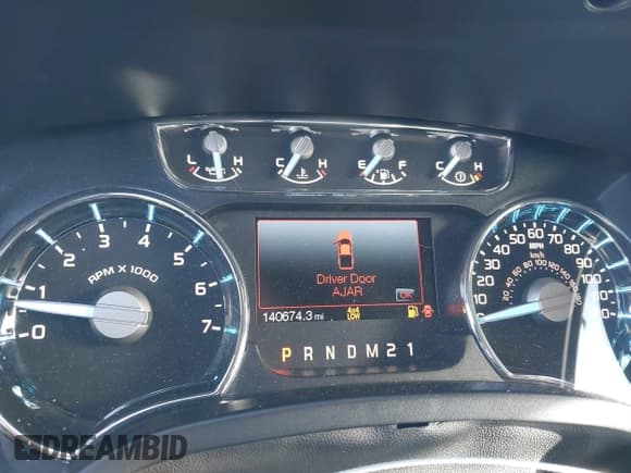 ✅ 2011 Ford F-150 XLT • VIN: 1FTFW1EF0BFB00305 • Lot: 43602026. Listed on IAAI with 140,674 mi. Free auction sales archive from the USA and detailed vehicle history report at DreamBid. Image 7.