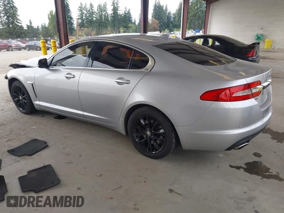 ✅ 2013 Jaguar XF RWD • VIN: SAJWA0E74D8S90927 • Lot: 43476439. Listed on IAAI with 78,885 mi. Free auction sales archive from the USA and detailed vehicle history report at DreamBid. Image 3.