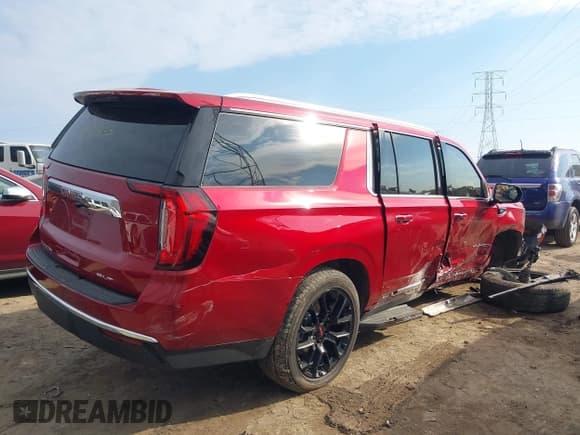 ✅ 2023 GMC Yukon XL SLT • VIN: 1GKS2GKDXPR314163 • Lot: 41716933. Listed on IAAI with 42,963 mi. Free auction sales archive from the USA and detailed vehicle history report at DreamBid. Image 14.