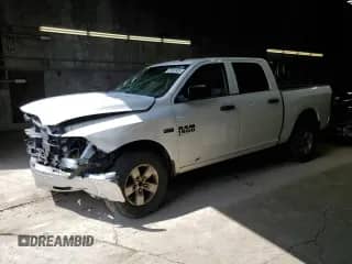 2020 Ram 1500 Tradesman z VIN 3C6RR6KT8LG181167, wystawiony jako Copart lot #52341925 z przebiegiem Nie podano mil oraz Czysty tytuł • Clean title. Historia ofert i sprzedaży dostępna na DreamBid. Obrazek 1.