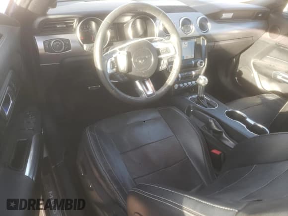 ✅ 2018 Ford Mustang EcoBoost Premium • VIN: 1FATP8UH5J5132916 • Lot: 90892995. Listed on Copart with 66,718 mi. Free auction sales archive from the USA and detailed vehicle history report at DreamBid. Image 8.