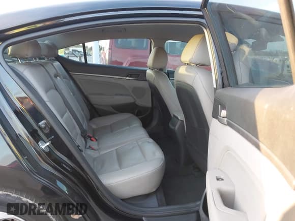 ✅ 2018 Hyundai Elantra SEL • VIN: 5NPD84LF8JH271667 • Lot: 43487626. Listed on IAAI with 115,255 mi. Free auction sales archive from the USA and detailed vehicle history report at DreamBid. Image 8.