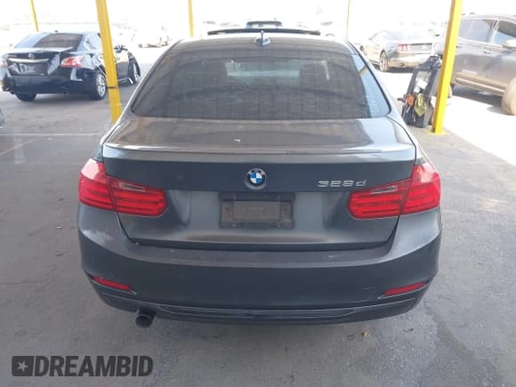 ✅ 2014 BMW 3 Series 328d • VIN: WBA3D3C52EK154020 • Лот: 42454115. Опубликован ранее на IAAI с пробегом 90 173 миль. Бесплатный доступ к архиву аукционных продаж из США и подробный отчёт об истории автомобиля на DreamBid. Изображение 16.