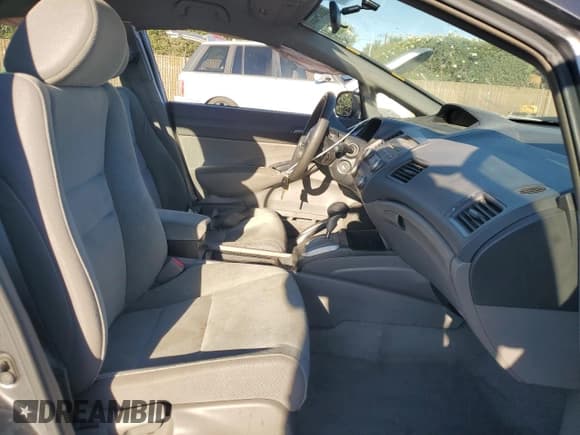 ✅ 2011 Honda Civic LX • VIN: 2HGFA1F50BH300900 • Лот: 80694535. Опубликован ранее на Copart с пробегом 69 990 миль. Бесплатный доступ к архиву аукционных продаж из США и подробный отчёт об истории автомобиля на DreamBid. Изображение 7.