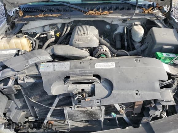 ✅ 2005 Chevrolet Silverado 2500HD LS • VIN: 1GCHK29U15E215511 • Lot: 71245895. Wystawiony na Copart z przebiegiem 319 517 mil. Bezpłatny archiwum sprzedaży aukcyjnych z USA i szczegółowy raport historii pojazdu na DreamBid. Zdjęcie 11.