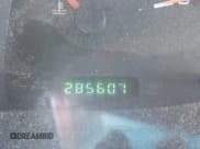 ✅ 2001 Dodge 2500 • VIN: 3B7KF236X1G820005 • Lot: 43340201. Wystawiony na IAAI z przebiegiem 285 607 mil. Bezpłatny archiwum sprzedaży aukcyjnych z USA i szczegółowy raport historii pojazdu na DreamBid. Zdjęcie 7.