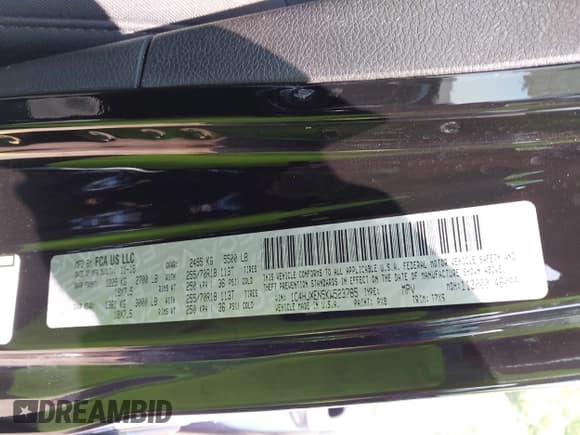 ✅ 2019 Jeep Wrangler Unlimited Sahara • VIN: 1C4HJXEN5KW523785 • Lot: 42425832. Wystawiony na IAAI z przebiegiem 38 325 mil. Bezpłatny archiwum sprzedaży aukcyjnych z USA i szczegółowy raport historii pojazdu na DreamBid. Zdjęcie 9.