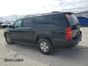 ✅ 2007 Chevrolet Suburban LT • VIN: 1GNFC16047R406665 • Lot: 71168234. Wystawiony na Copart z przebiegiem 151 203 mil. Bezpłatny archiwum sprzedaży aukcyjnych z USA i szczegółowy raport historii pojazdu na DreamBid. Zdjęcie 2.