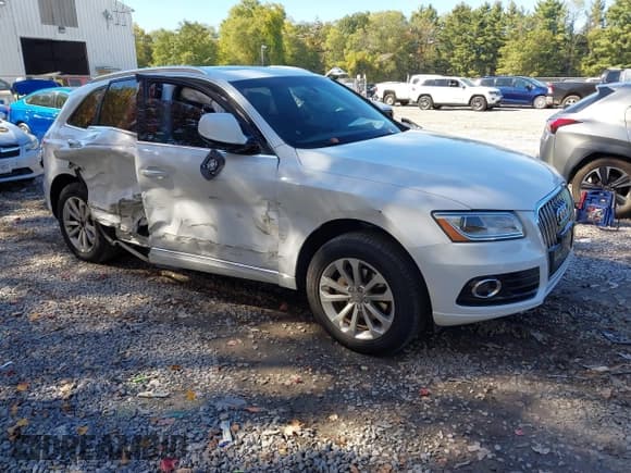 ✅ 2017 Audi Q5 Premium • VIN: WA1C2AFP6HA018066 • Lot: 43420928. Wystawiony na IAAI z przebiegiem 91 484 mil. Bezpłatny archiwum sprzedaży aukcyjnych z USA i szczegółowy raport historii pojazdu na DreamBid. Zdjęcie 1.