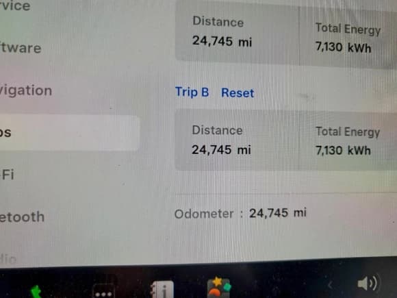 ✅ 2023 Tesla Model 3 Performance • VIN: 5YJ3E1EC8PF395886 • Лот: 95729655. Опубликован ранее на Copart с пробегом 24 745 миль. Бесплатный доступ к архиву аукционных продаж из США и подробный отчёт об истории автомобиля на DreamBid. Изображение 9.