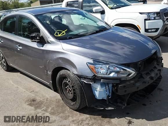 2017 Nissan Sentra SR с VIN 3N1AB7AP8HY395049, выставлен на аукционе Copart как лот 81146735 с пробегом 32 875 миль миль и Списание • Salvage title. История ставок и продаж доступна на DreamBid. Изображение 14.