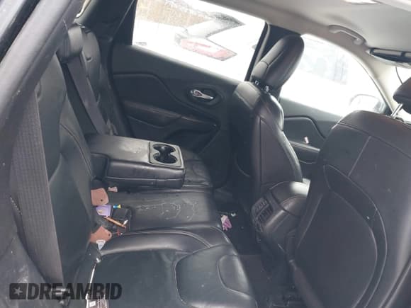 ✅ 2016 Jeep Cherokee Limited • VIN: 1C4PJMDB6GW331557 • Lot: 41601297. Wystawiony na IAAI z przebiegiem 175 562 mil. Bezpłatny archiwum sprzedaży aukcyjnych z USA i szczegółowy raport historii pojazdu na DreamBid. Zdjęcie 8.